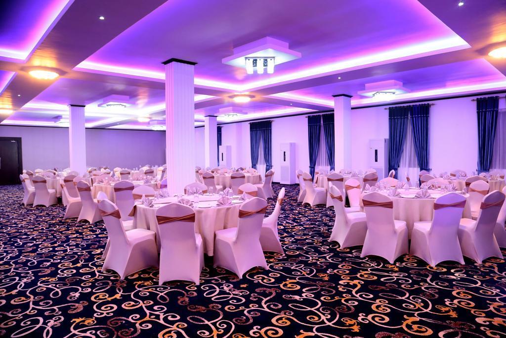 Coco Royal Beach Resort Калутара Екстериор снимка