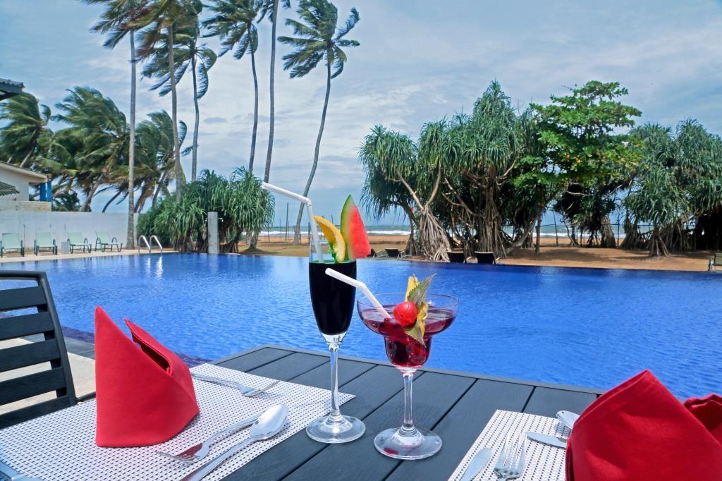 Coco Royal Beach Resort Калутара Екстериор снимка