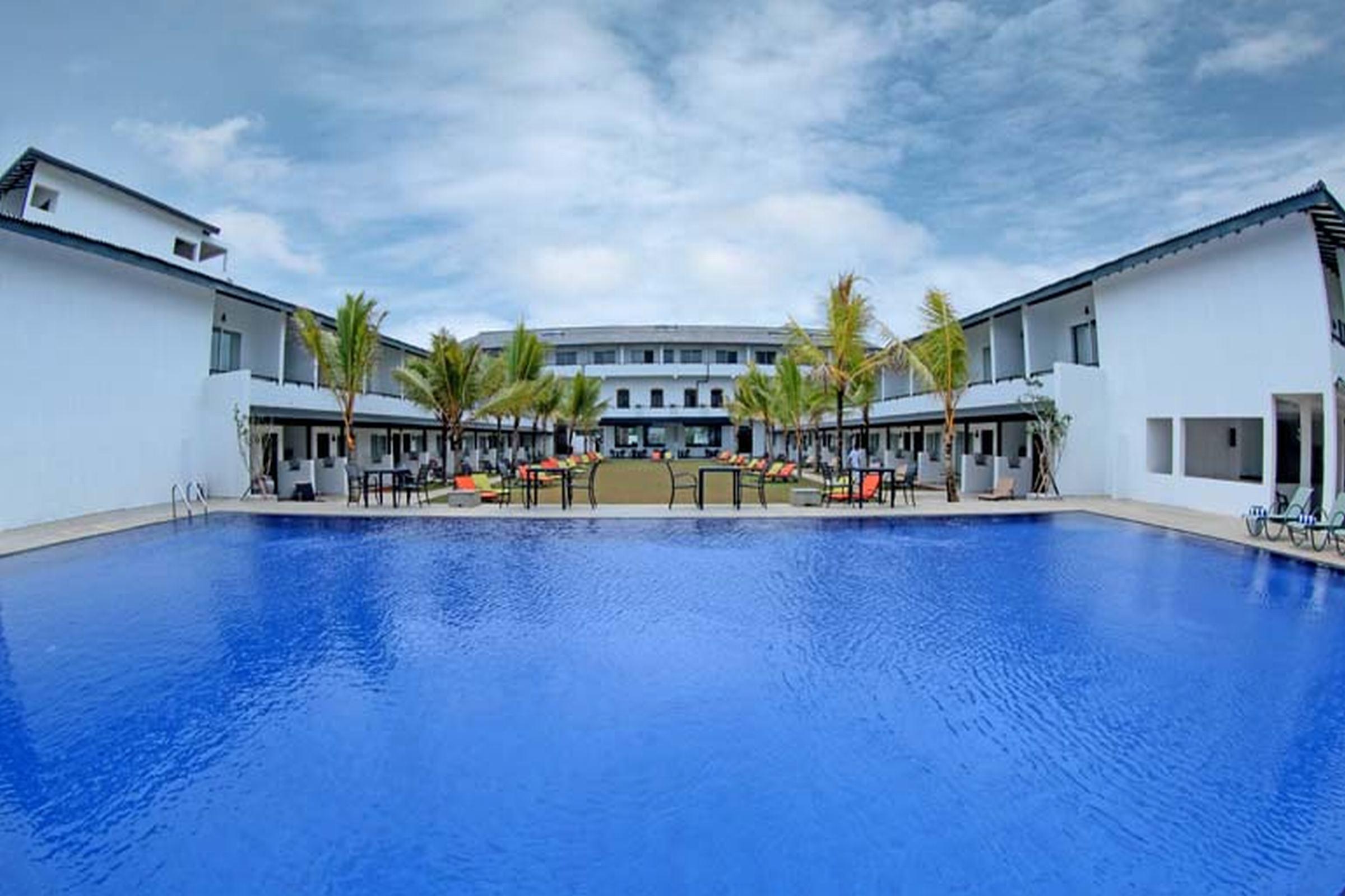 Coco Royal Beach Resort Калутара Екстериор снимка
