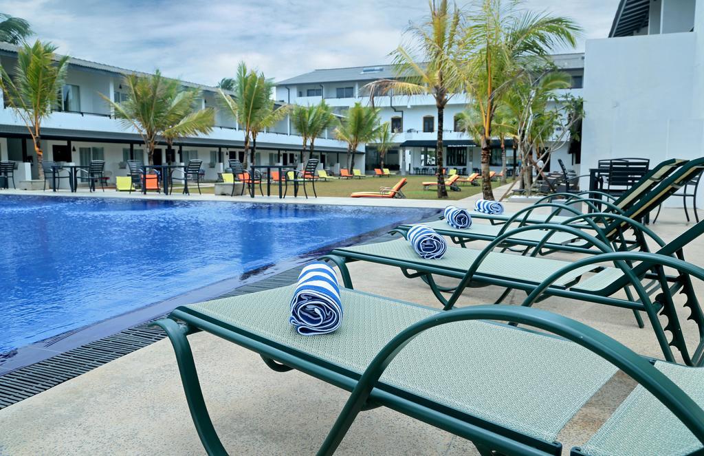 Coco Royal Beach Resort Калутара Екстериор снимка